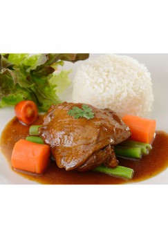 ไก่อบ (Chinese Stew Chicken Thigh) 210 กรัม จำนวน 3 เสิร์ฟ ต่อ แพค 