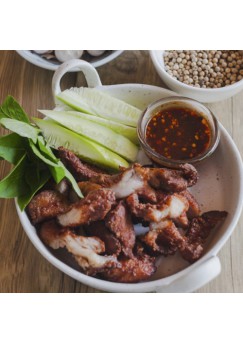 หมูทอดกระเทียมพริกไทย (Garlic Pepper Pork) 200 กรัม จำนวน 3 เสิร์ฟ ต่อ แพค 