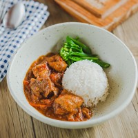 หมูผัดซอส (Simmered Pork with Tomato) 200 กรัม จำนวน 3 เสิร์ฟ ต่อ แพค 